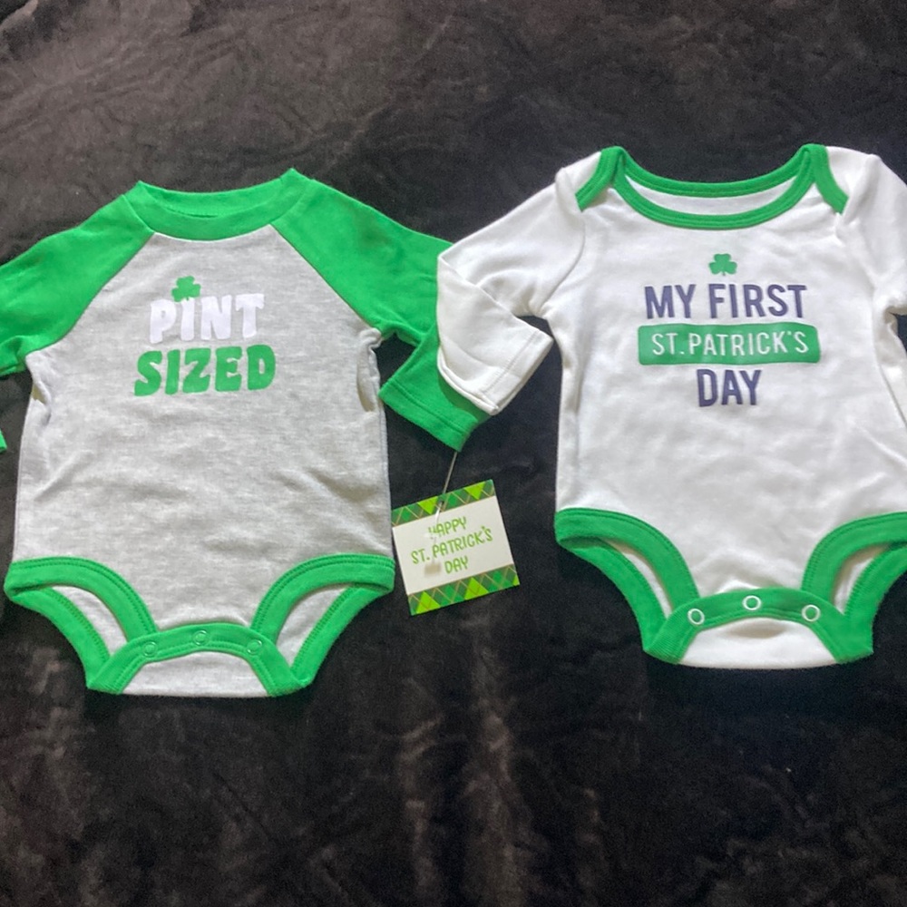 0-3m St. Patrick’s Day SET NEW 2 Bodysuits